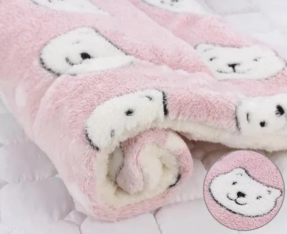 Ultra Soft Cat Blanket – Cozy Flannel Blanket with Cats, Hypoallergenic and Machine Washable, Perfect for All Cats