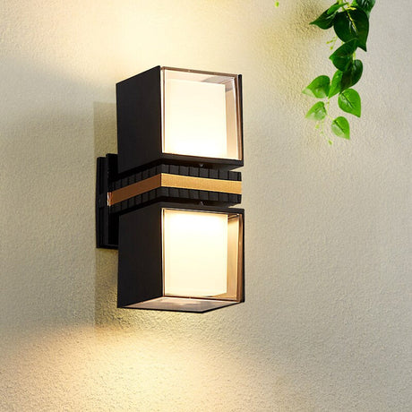 Adjustable Waterproof Outdoor Wall Lamp – Stylish Black Wall Sconce Lighting for Garden and Terrace