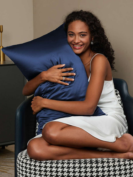 SilkenDreams - 100% Mulberry Silk Pillowcase with Hidden Zipper