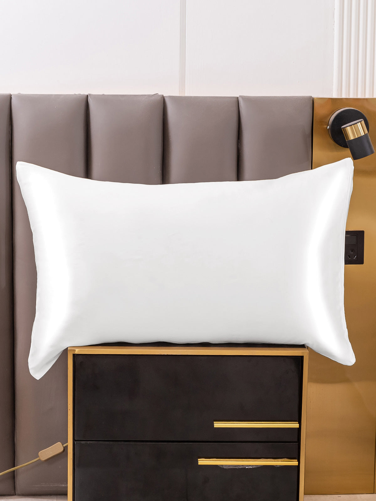 VelvetSilk - Set of 2 Premium 30Momme Mulberry Silk Pillowcases