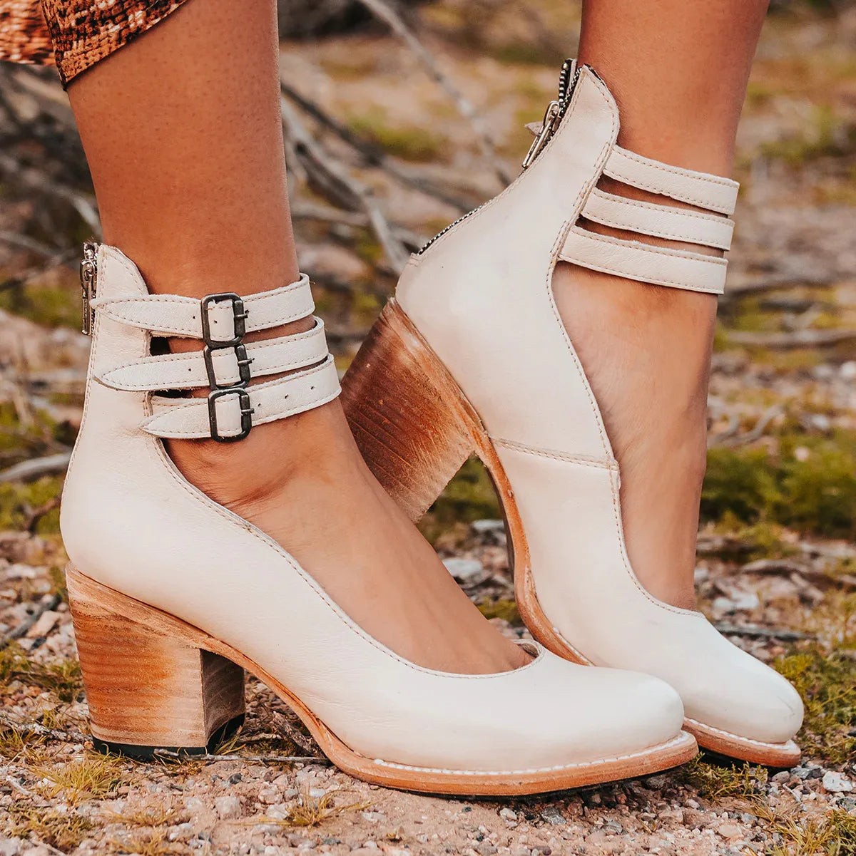 Vintage Chunky Heel Women's Pumps with Elegant Ankle Strap for Comfort
