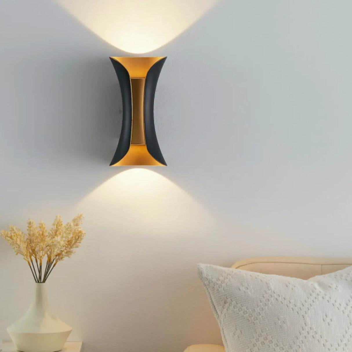 ShizukuLuxe - Wall Light with Elegance