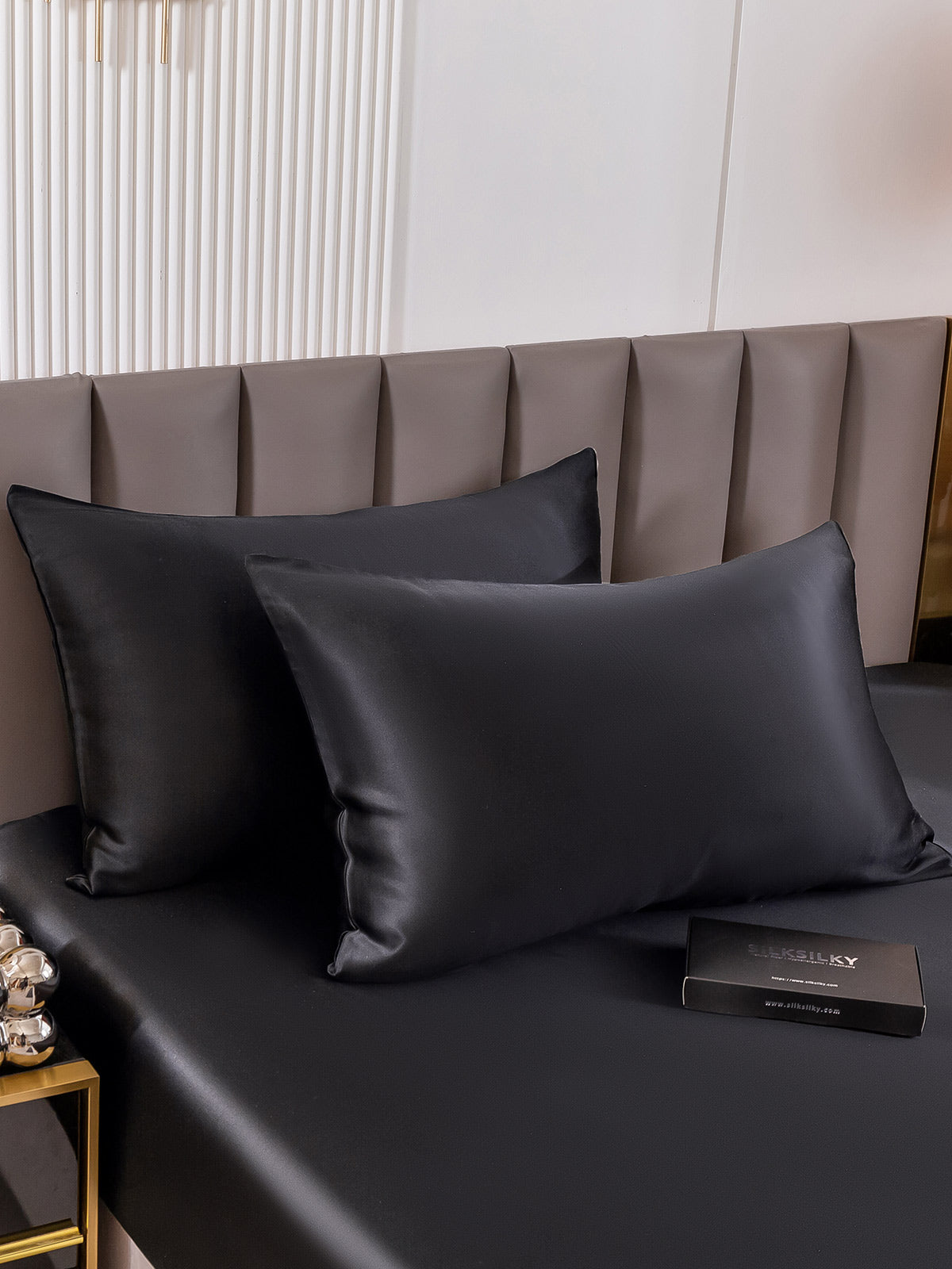 VelvetSilk - Set of 2 Premium 30Momme Mulberry Silk Pillowcases