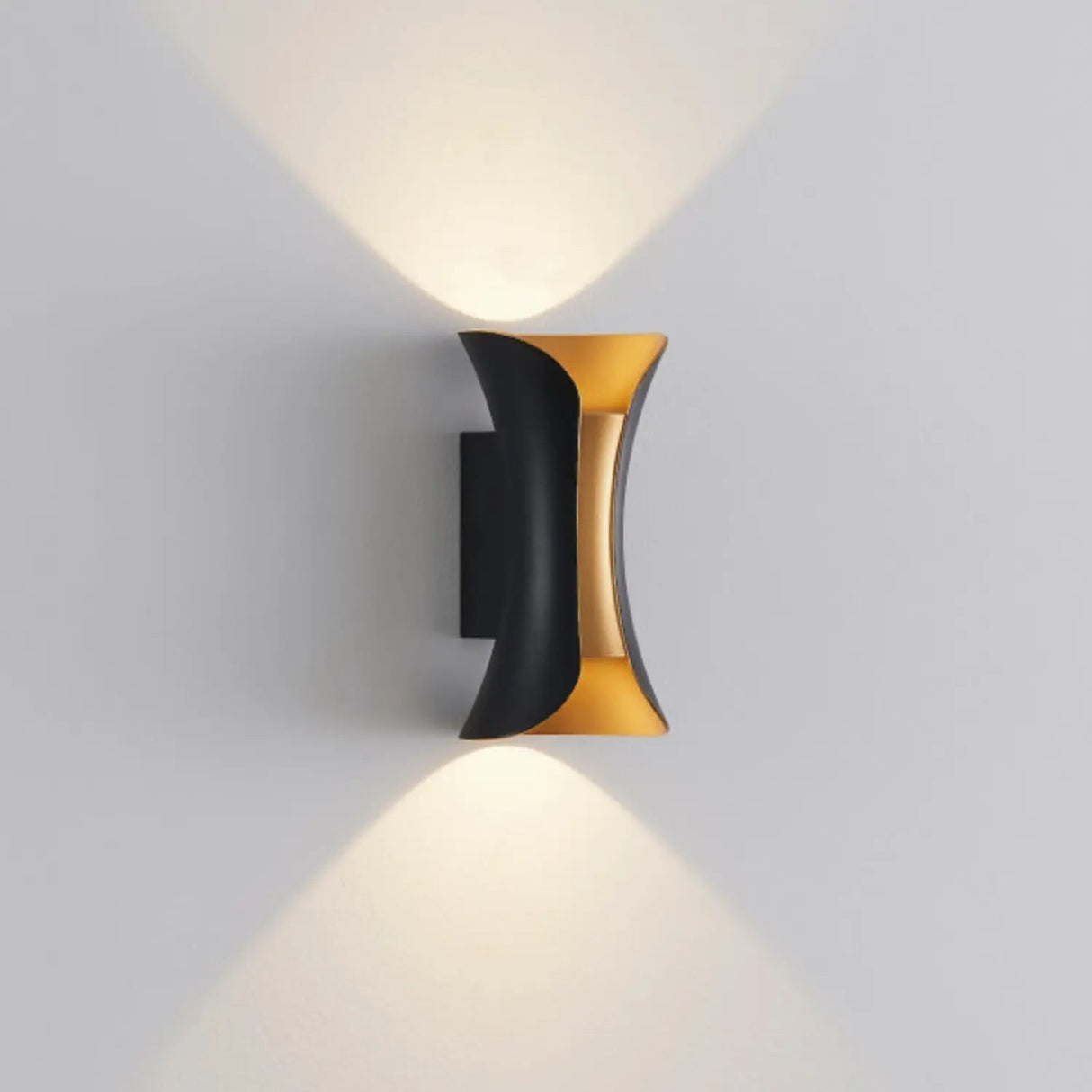 ShizukuLuxe - Wall Light with Elegance