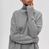WarmWeave - Elegant Knit Sweater for a Comfy Look