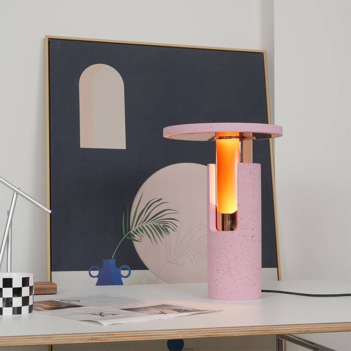 SolarAmber - Warm Table Lamp with Sun-Inspired Amber Light