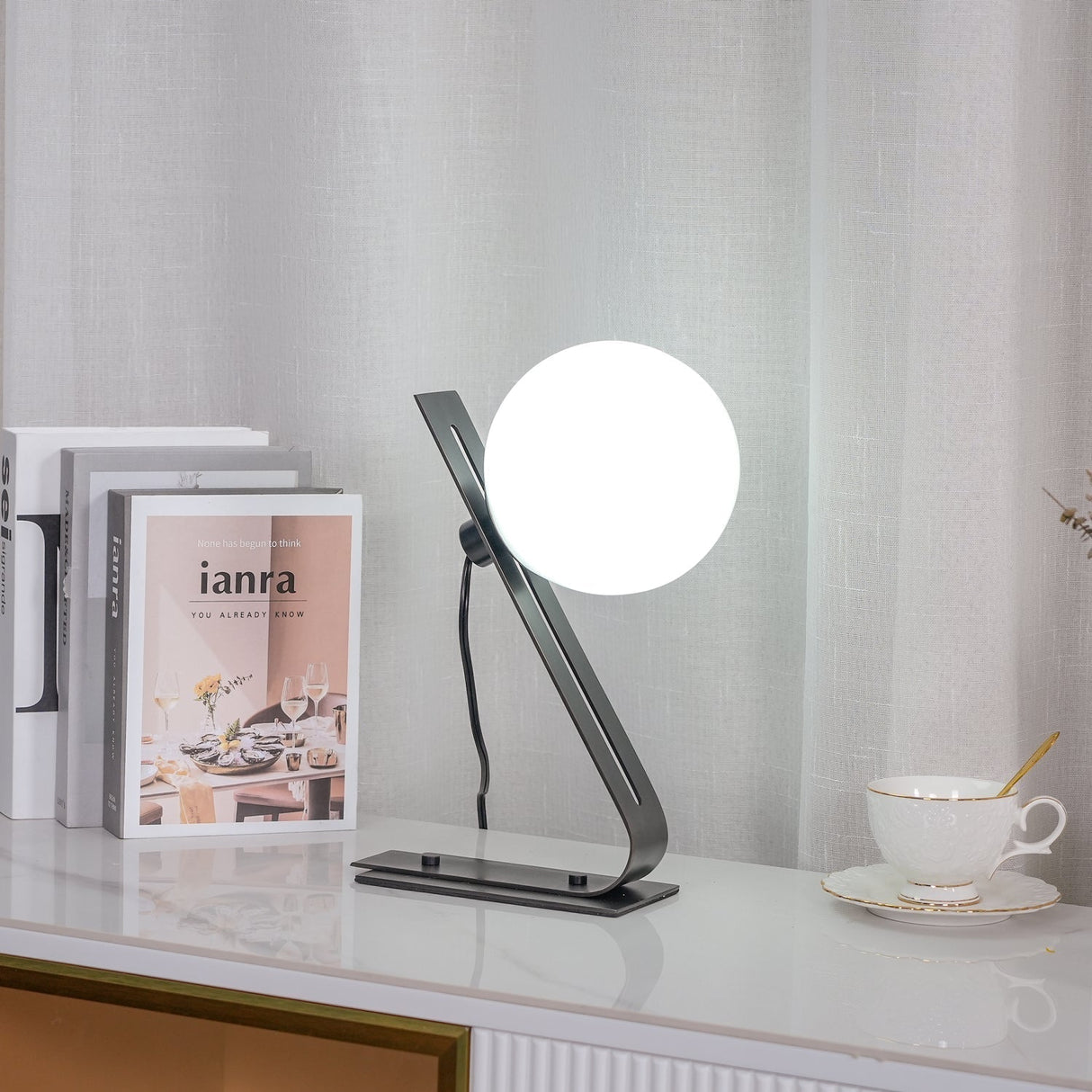 ArandelaGlow - Modern Desk Light