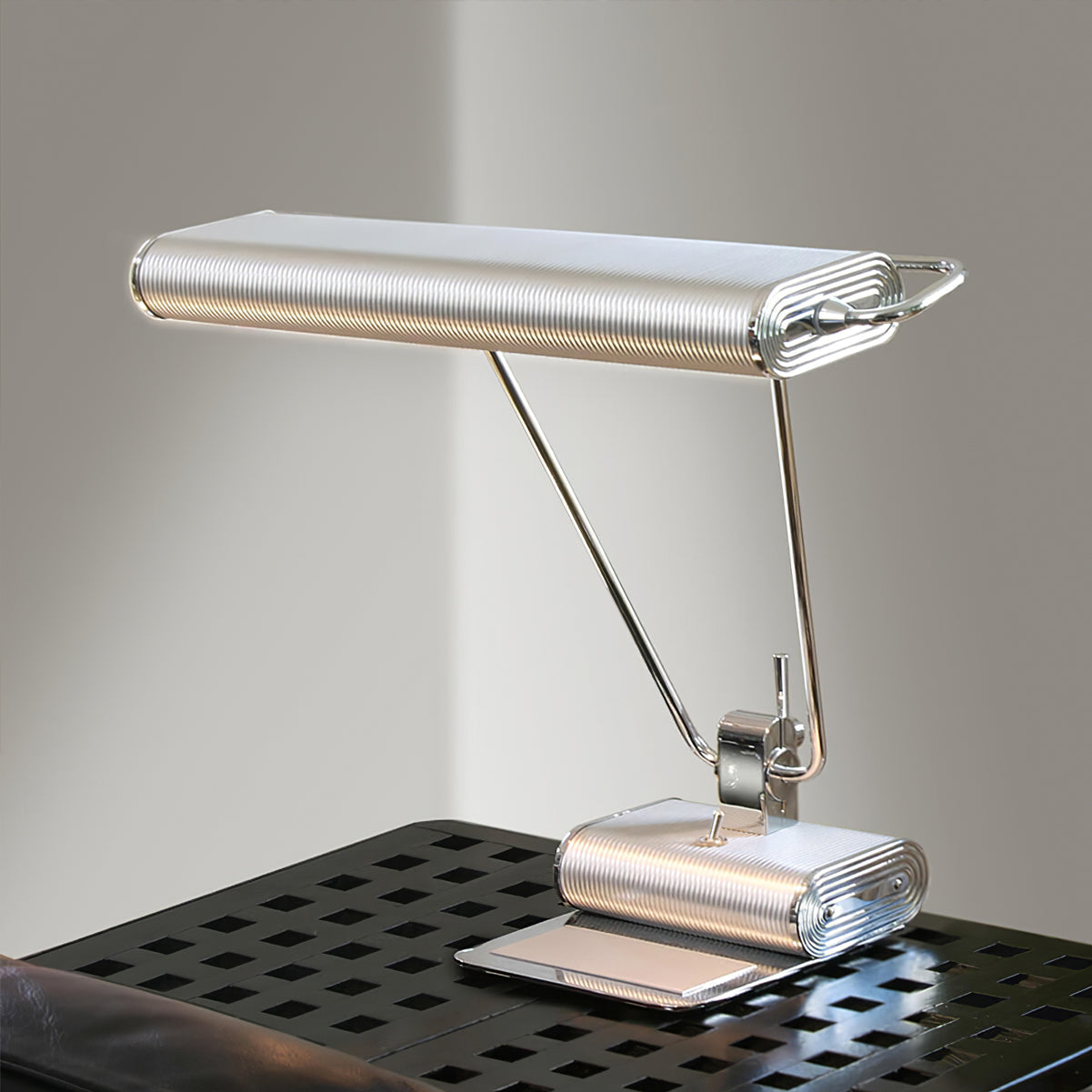 TimberGlow – Open Screen LED Table Lamp