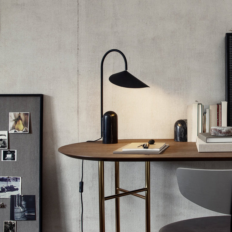 VerbaLume – Contemporary Adjustable Lighting Table Lamp