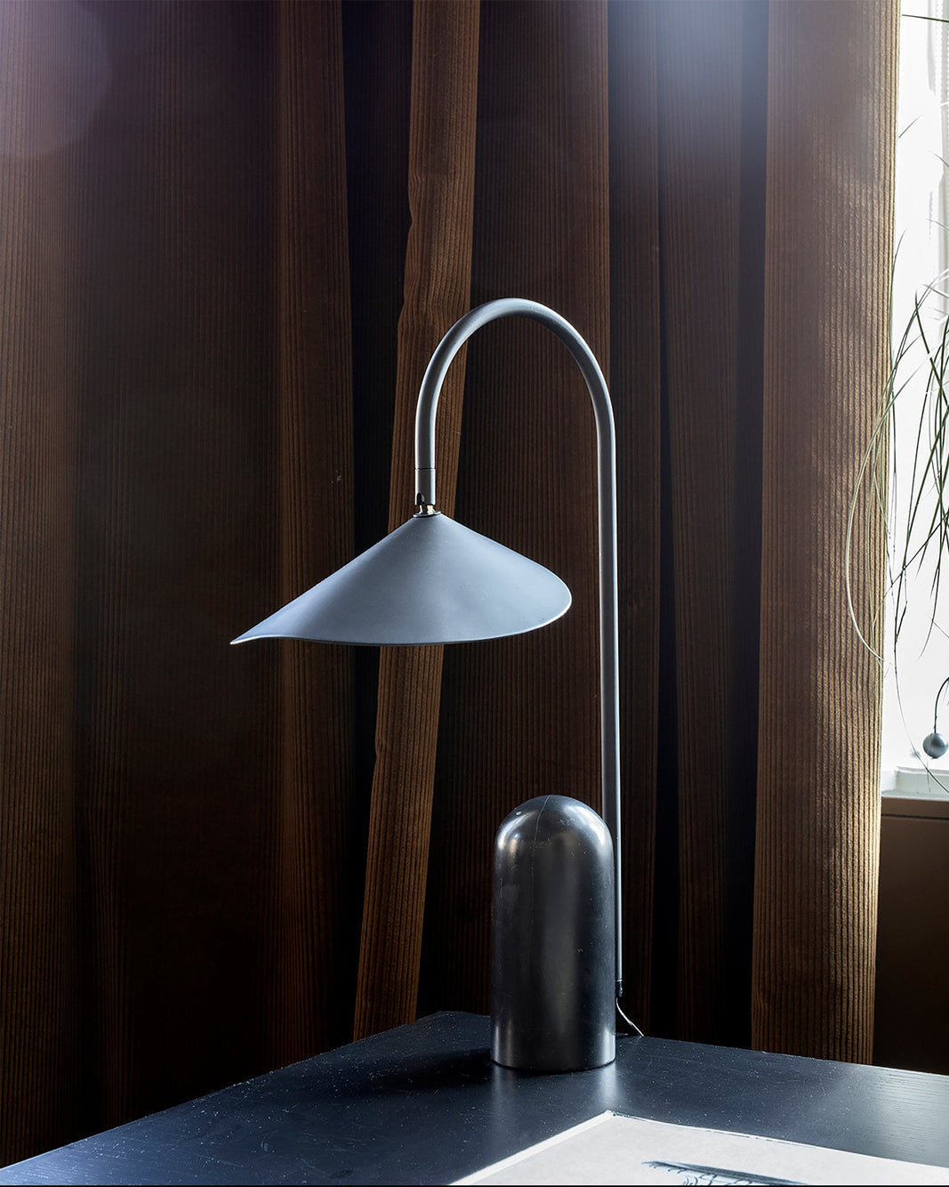 VerbaLume – Contemporary Adjustable Lighting Table Lamp