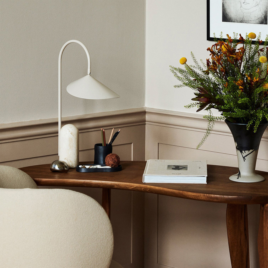 VerbaLume – Contemporary Adjustable Lighting Table Lamp