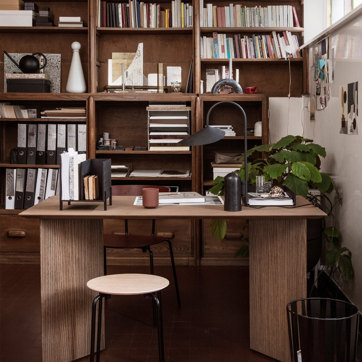 VerbaLume – Contemporary Adjustable Lighting Table Lamp