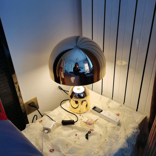 WarmGlow - Elegant Light Lamp