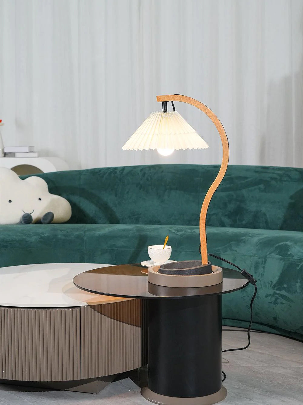 WoodFlow - Table Lamp with Natural Curves and Wooden Design