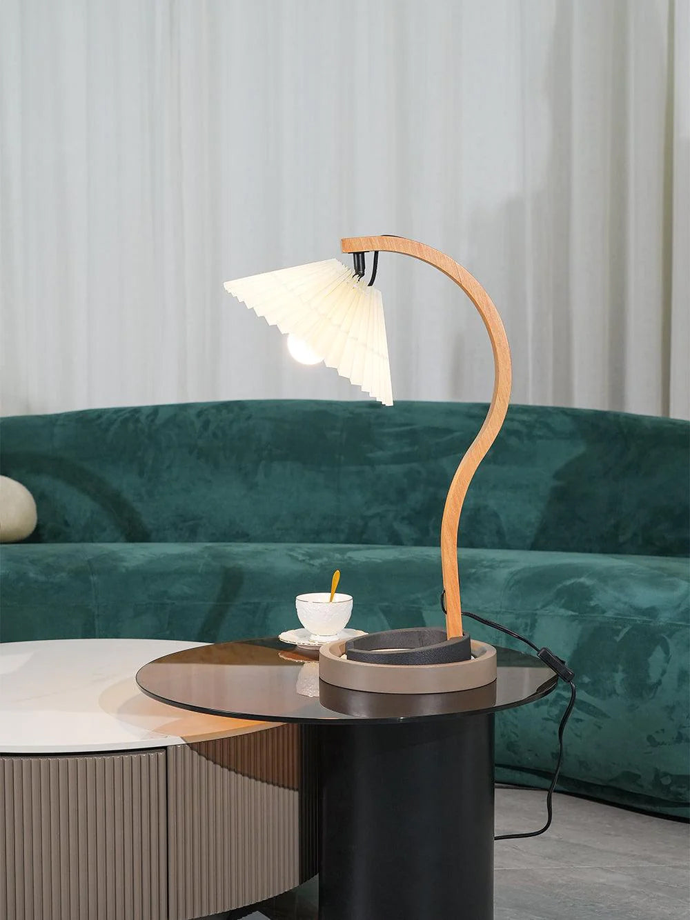 WoodFlow - Table Lamp with Natural Curves and Wooden Design