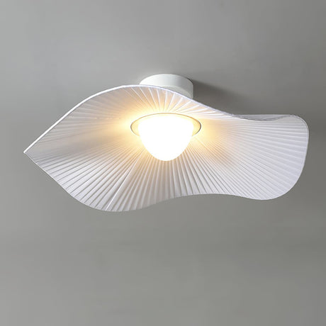 SkyLuxe - Ceiling Lamp with Cloud Detailing and Warm Light Spread