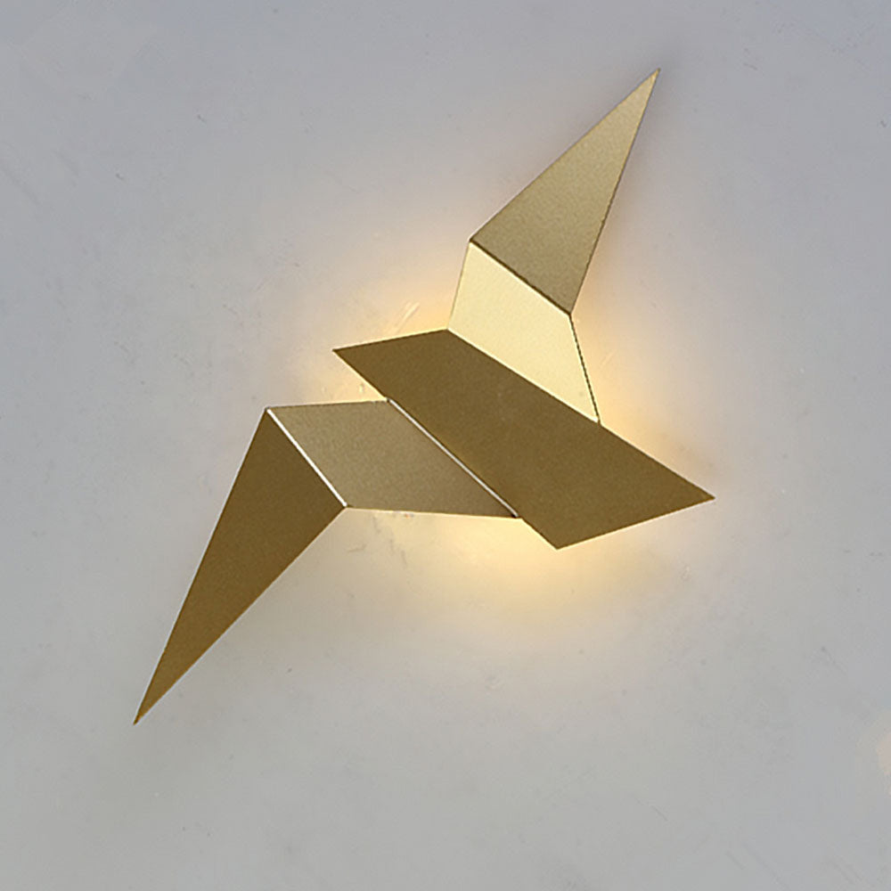 WingedBeam – Decorative Bird-Shaped Wall Light