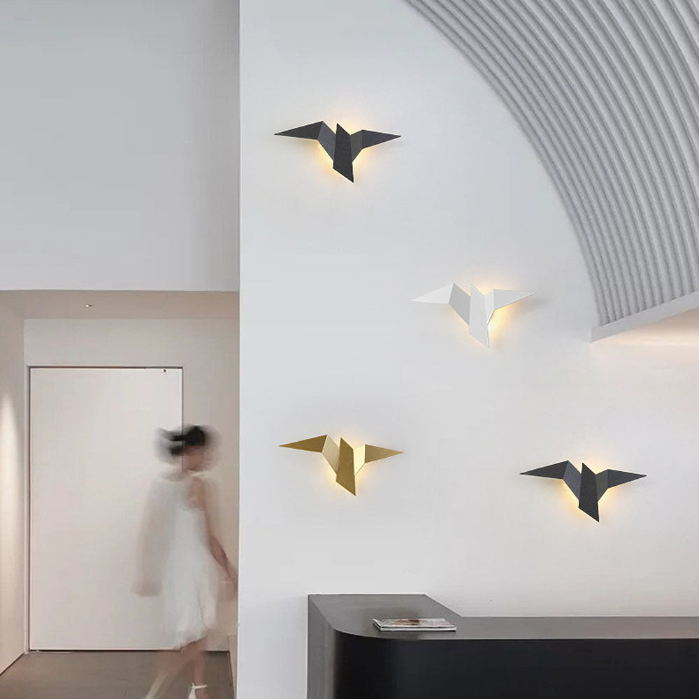 WingedBeam – Decorative Bird-Shaped Wall Light