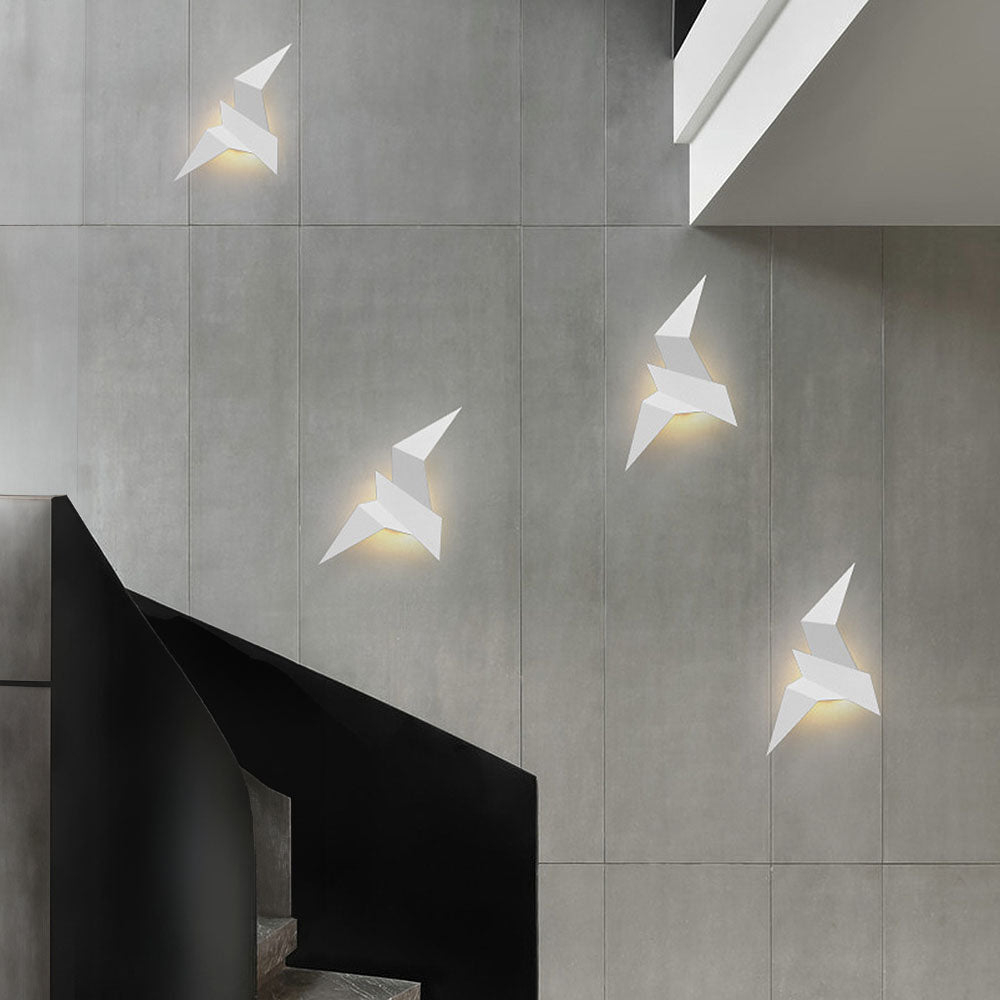 WingedBeam – Decorative Bird-Shaped Wall Light