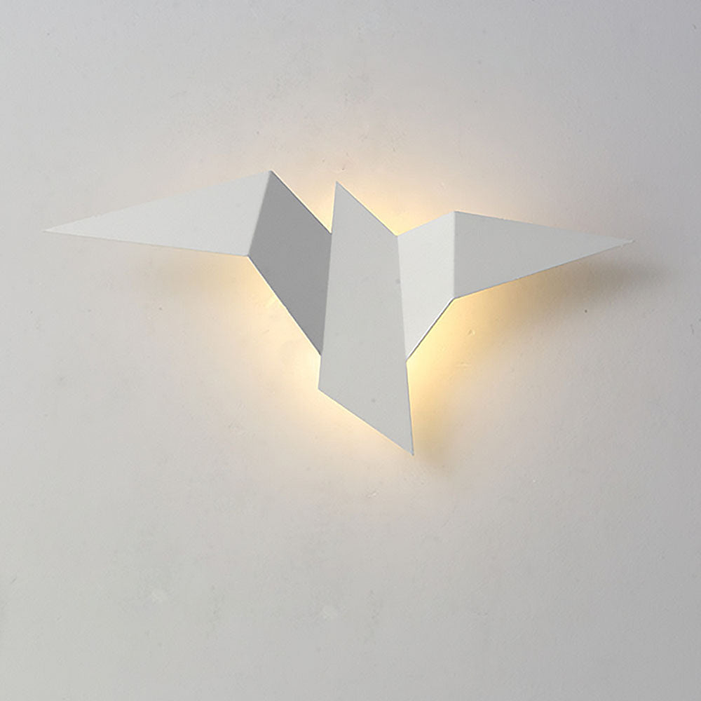 WingedBeam – Decorative Bird-Shaped Wall Light
