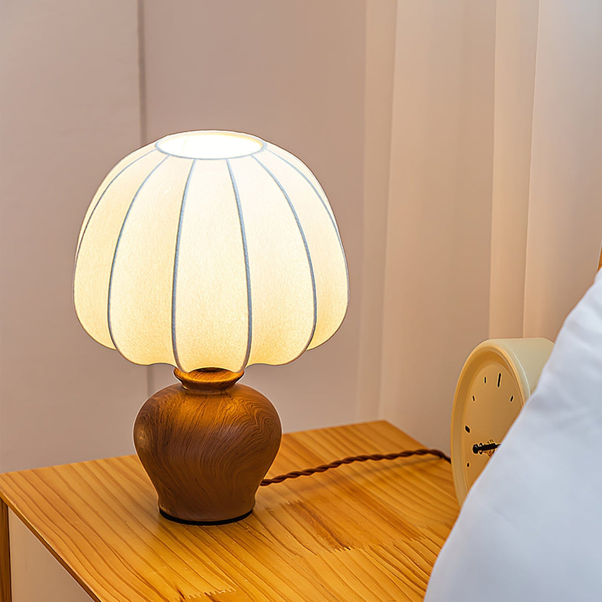 ShadeLuxe - Elegant Table Lamp