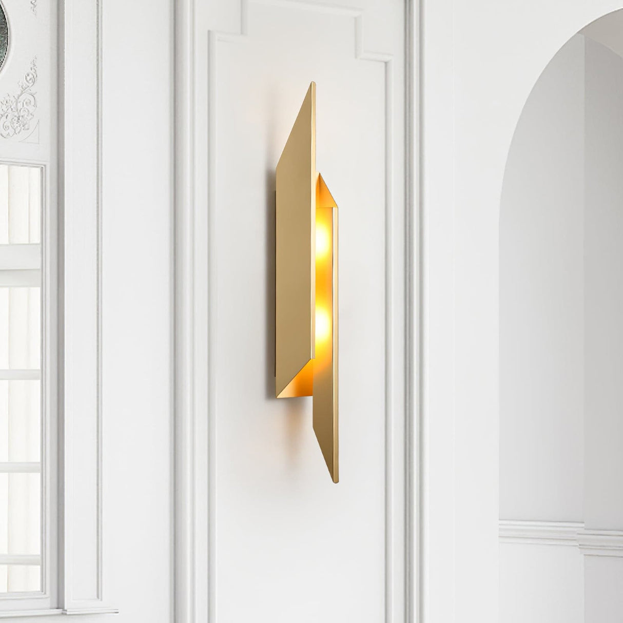TechBeam – Sleek Modern Wall Light with Advanced Design
