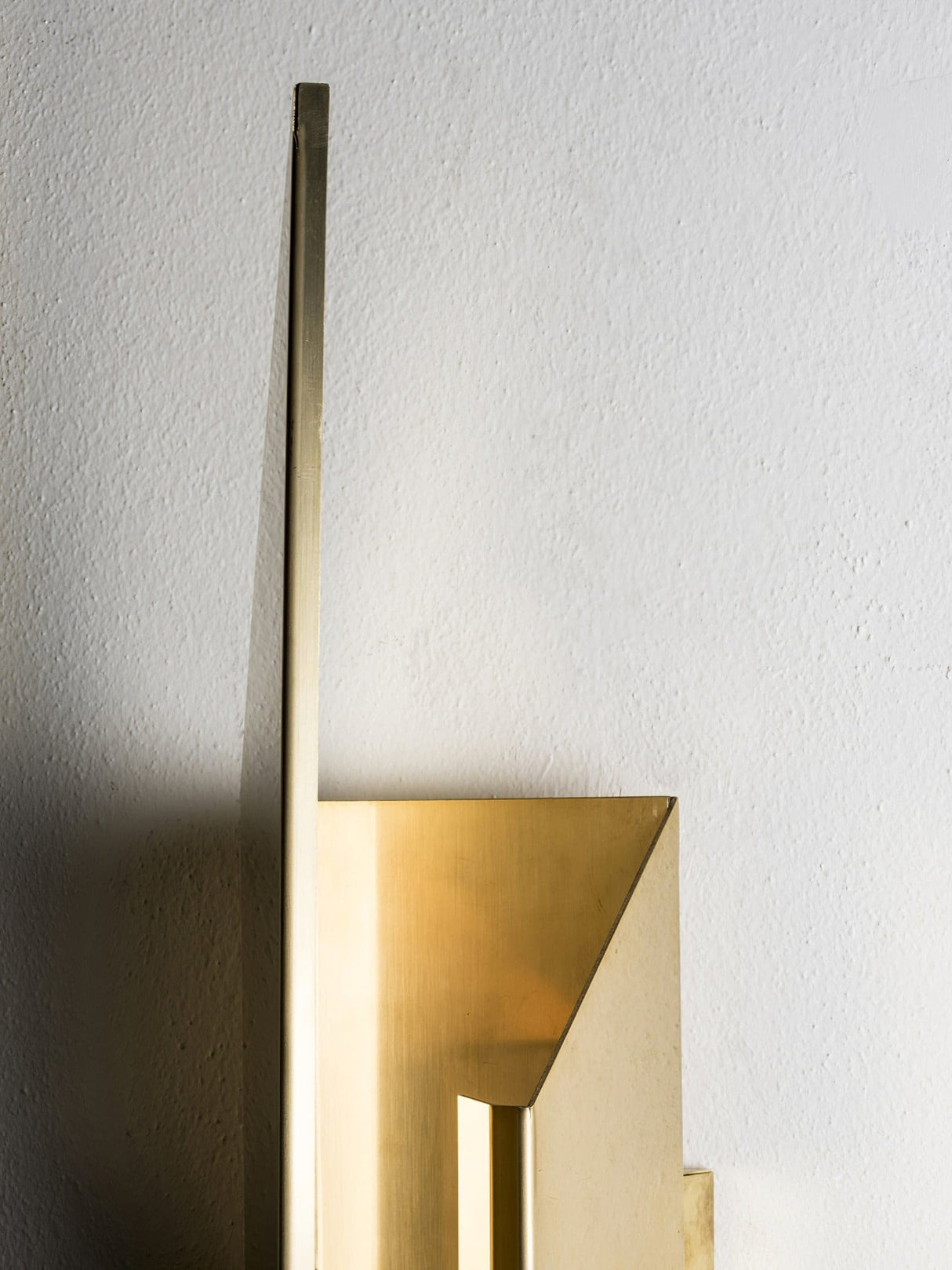 TechBeam – Sleek Modern Wall Light with Advanced Design