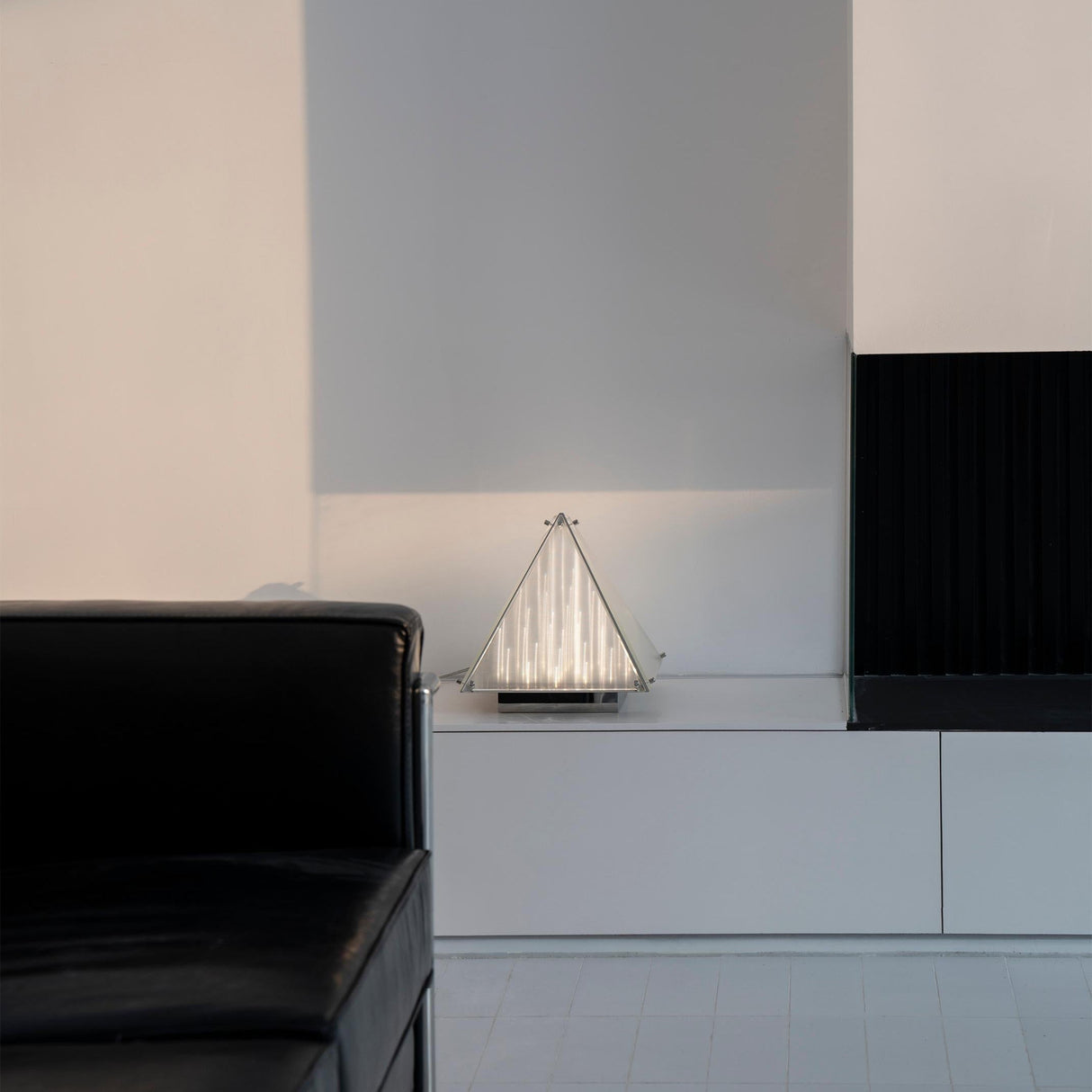 ShineBurst - Elegant Lamp
