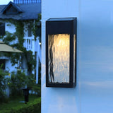 SolarBurst – Outdoor Wall Lamp with Solar Energy
