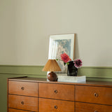 SiennaGlow - Tafel Lamp met Houten en Stoffen Ontwerp