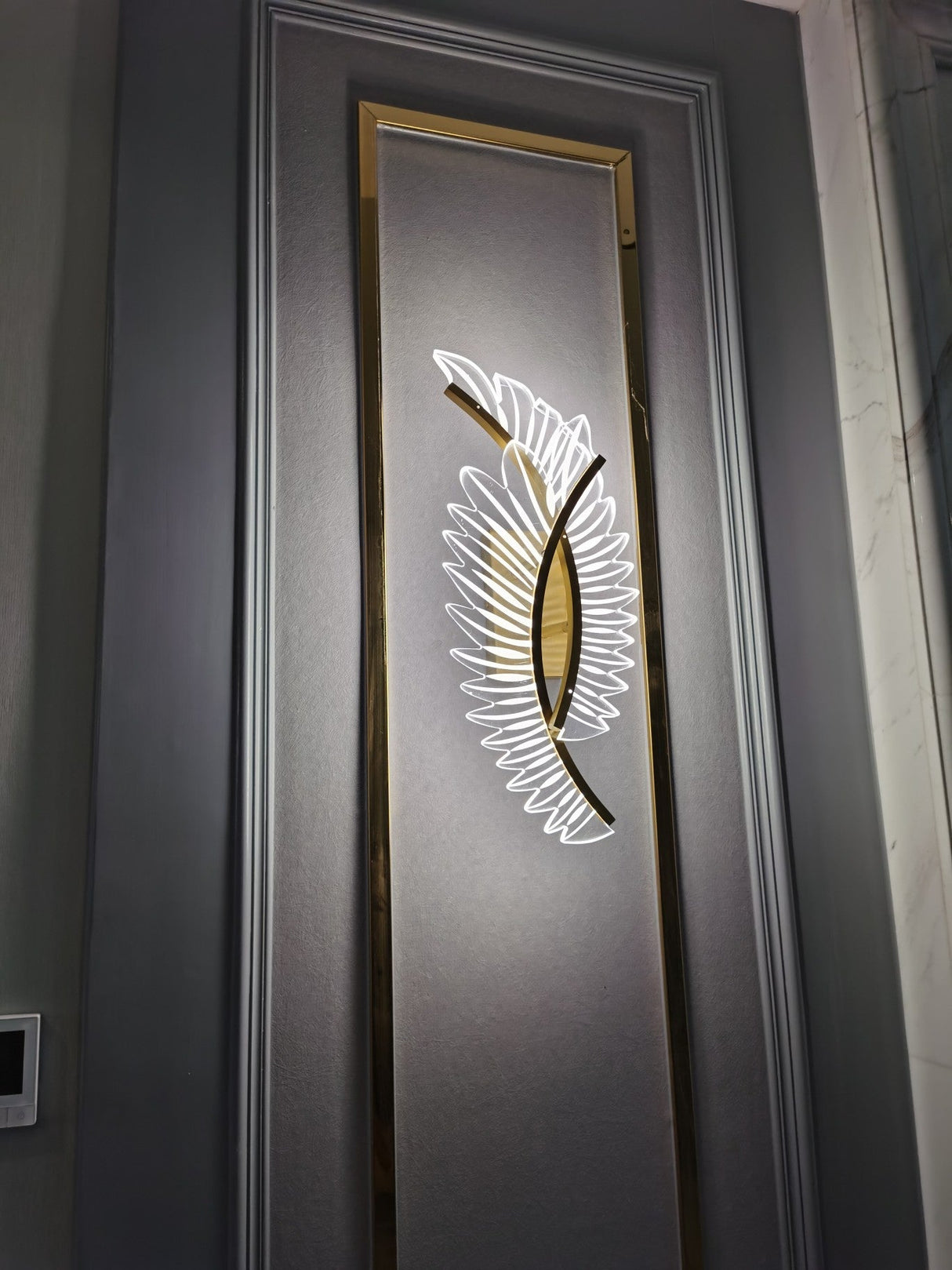 AngelGlow - Golden Winged Wall Lamp