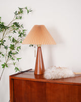 AntiqueRadiance – Elegant Wood and Metal Table Lamp