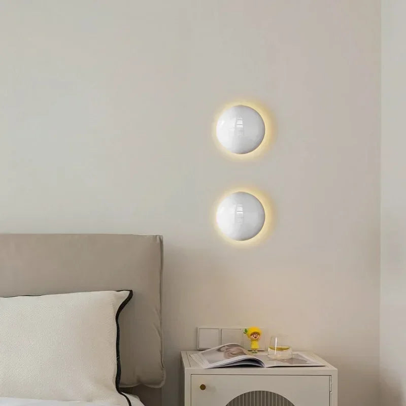 VortexGlow – Sculptural Metal Orb Lamp