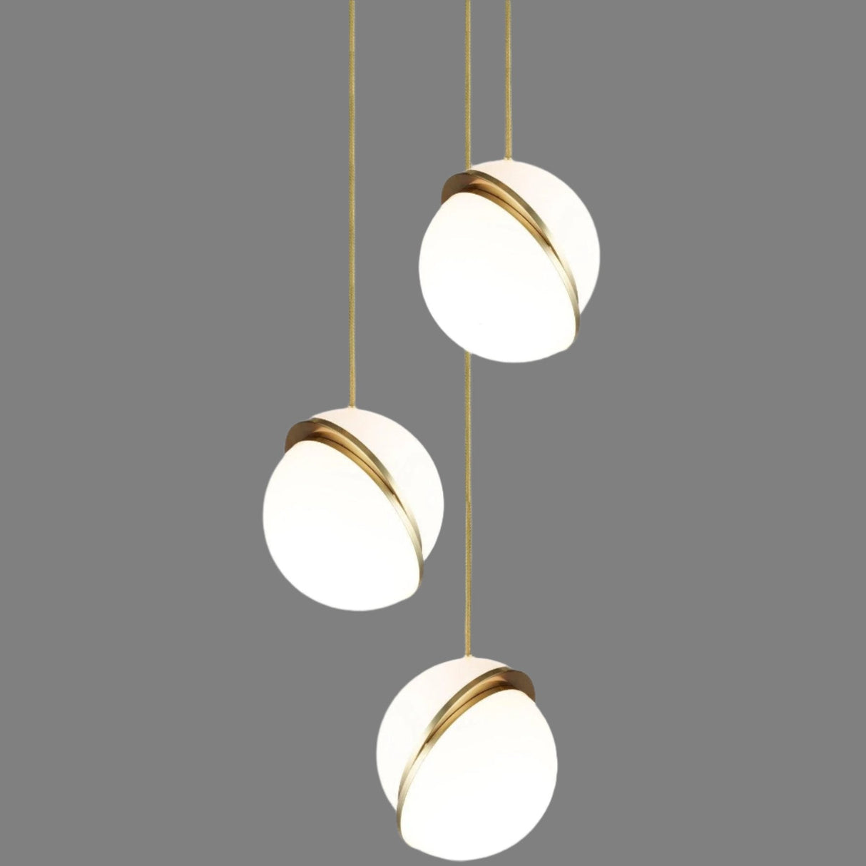 AstralAura – Crescent Moon Pendant Illumination