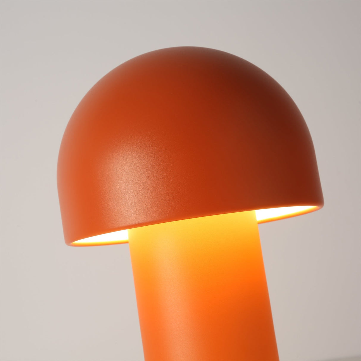 SubtleGlow - Elegant Table Lamp with Soft LED Glow