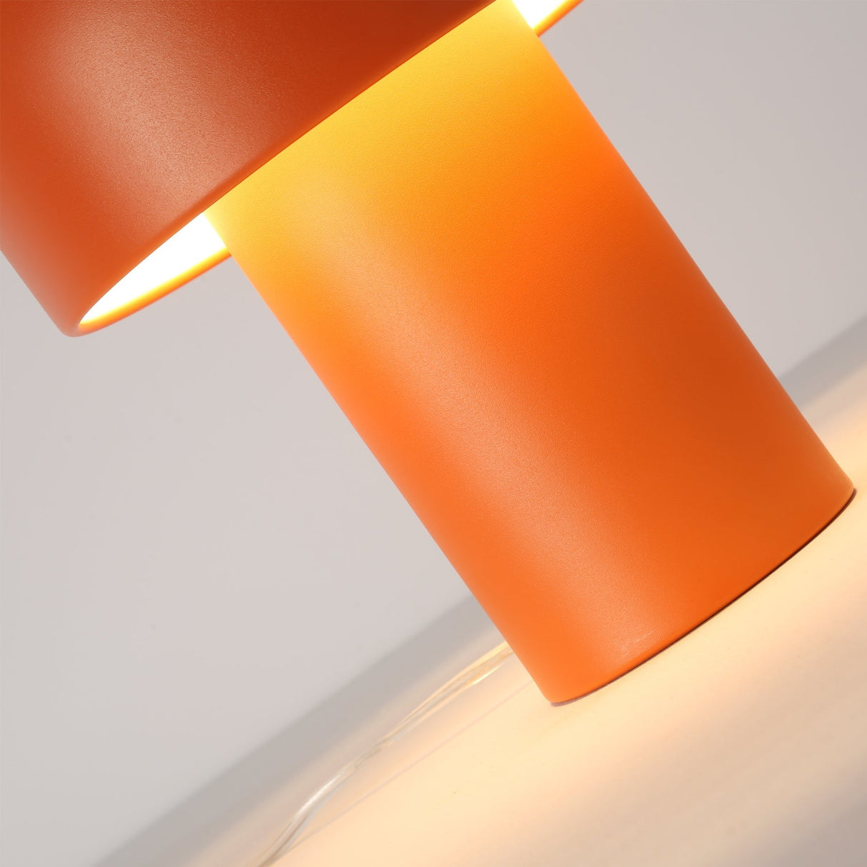SubtleGlow - Elegant Table Lamp with Soft LED Glow