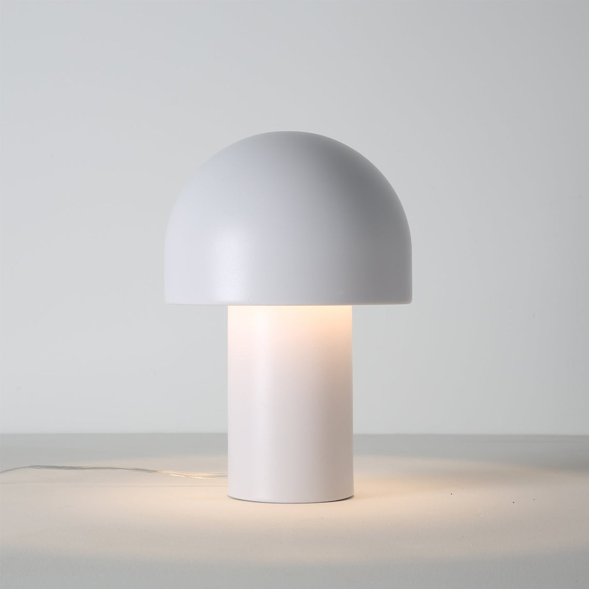 SubtleGlow - Elegant Table Lamp with Soft LED Glow