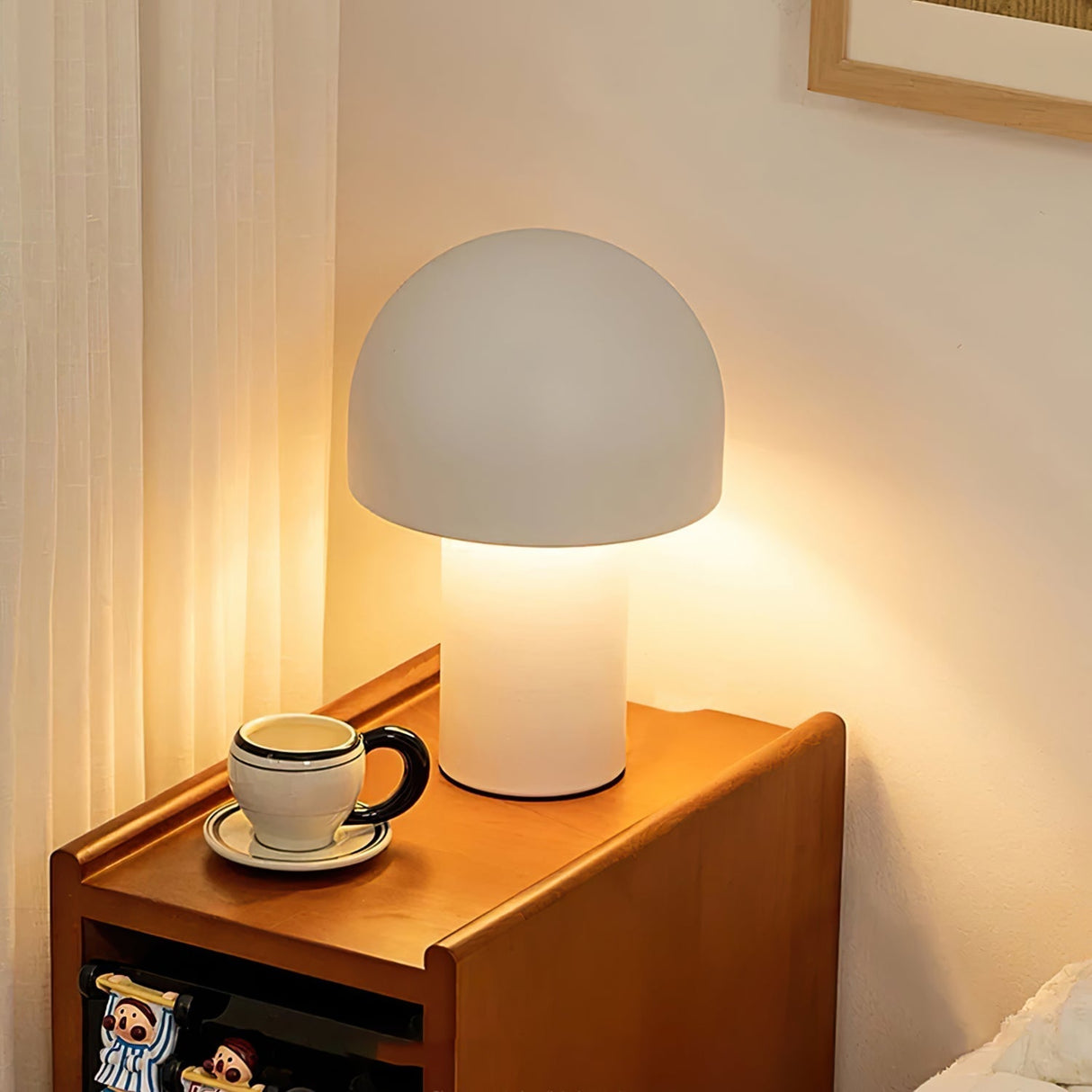 SubtleGlow - Elegant Table Lamp with Soft LED Glow