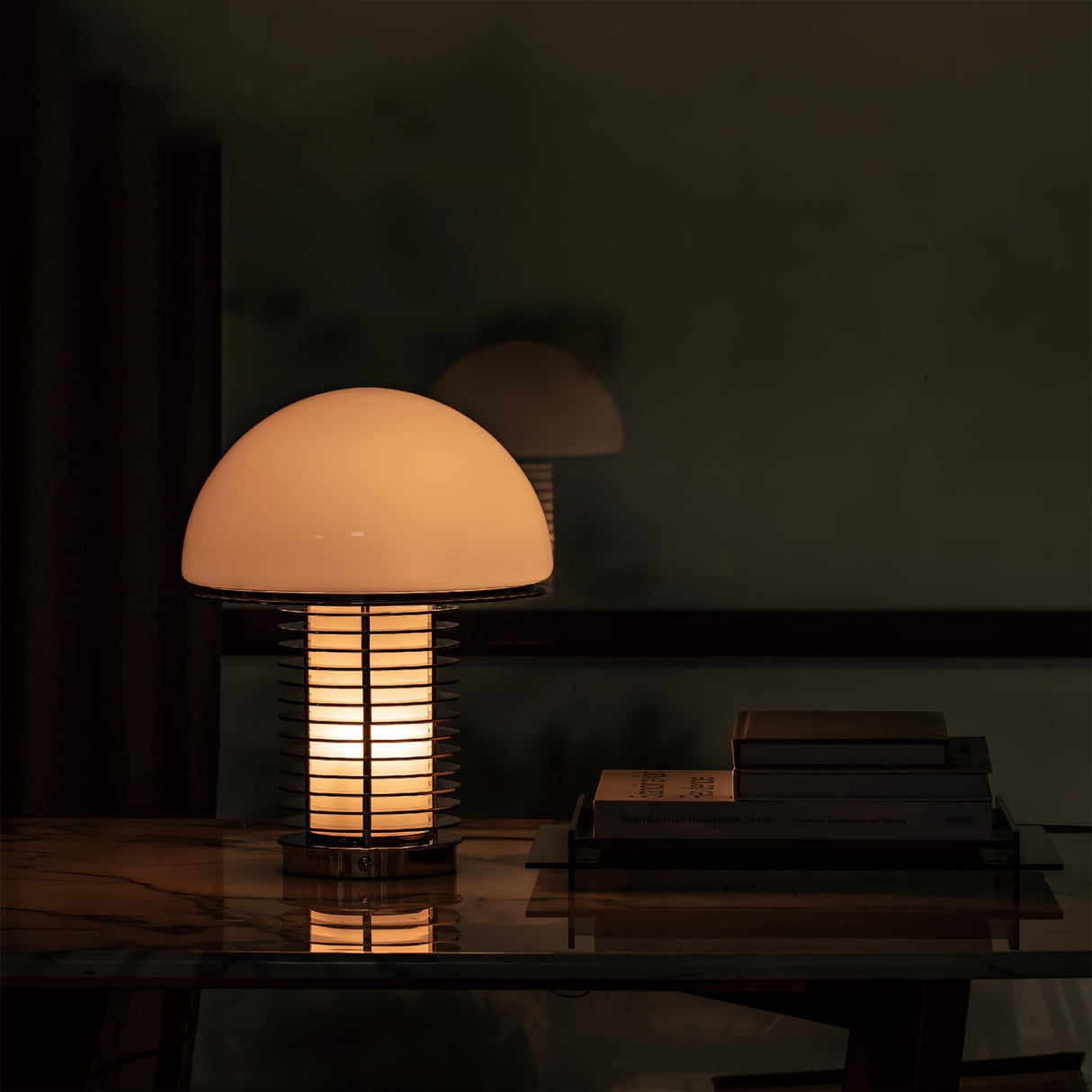 SubtleGlow - Modern Table Lamp with Soft Lighting and Refined Finish