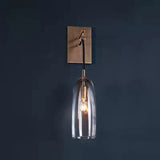 NovaGlow – Refined Gold Wall Lamp for Sophisticated Interiors