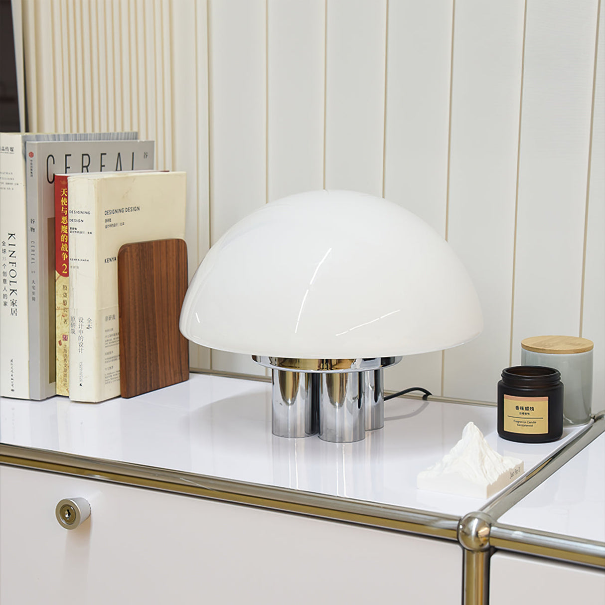 SilverAura – White Table Lamp with Chrome Base