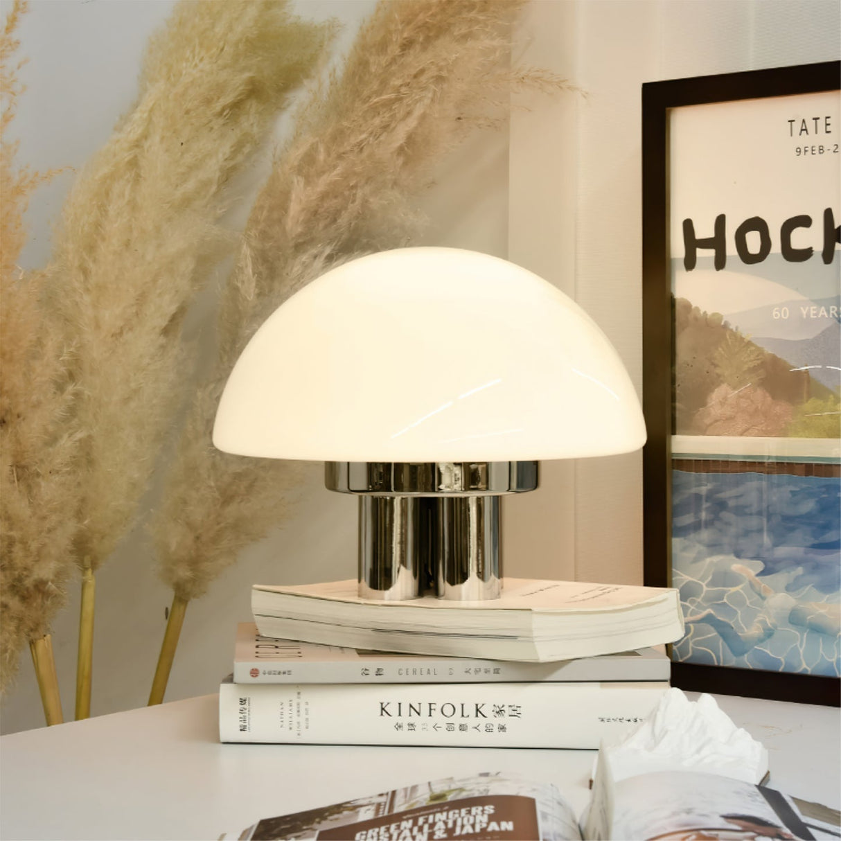 SilverAura – White Table Lamp with Chrome Base