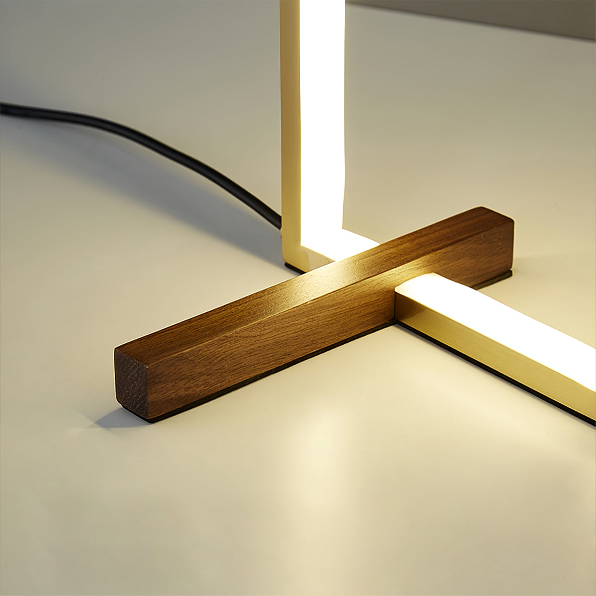 WoodGlow - Rustic Table Lamp