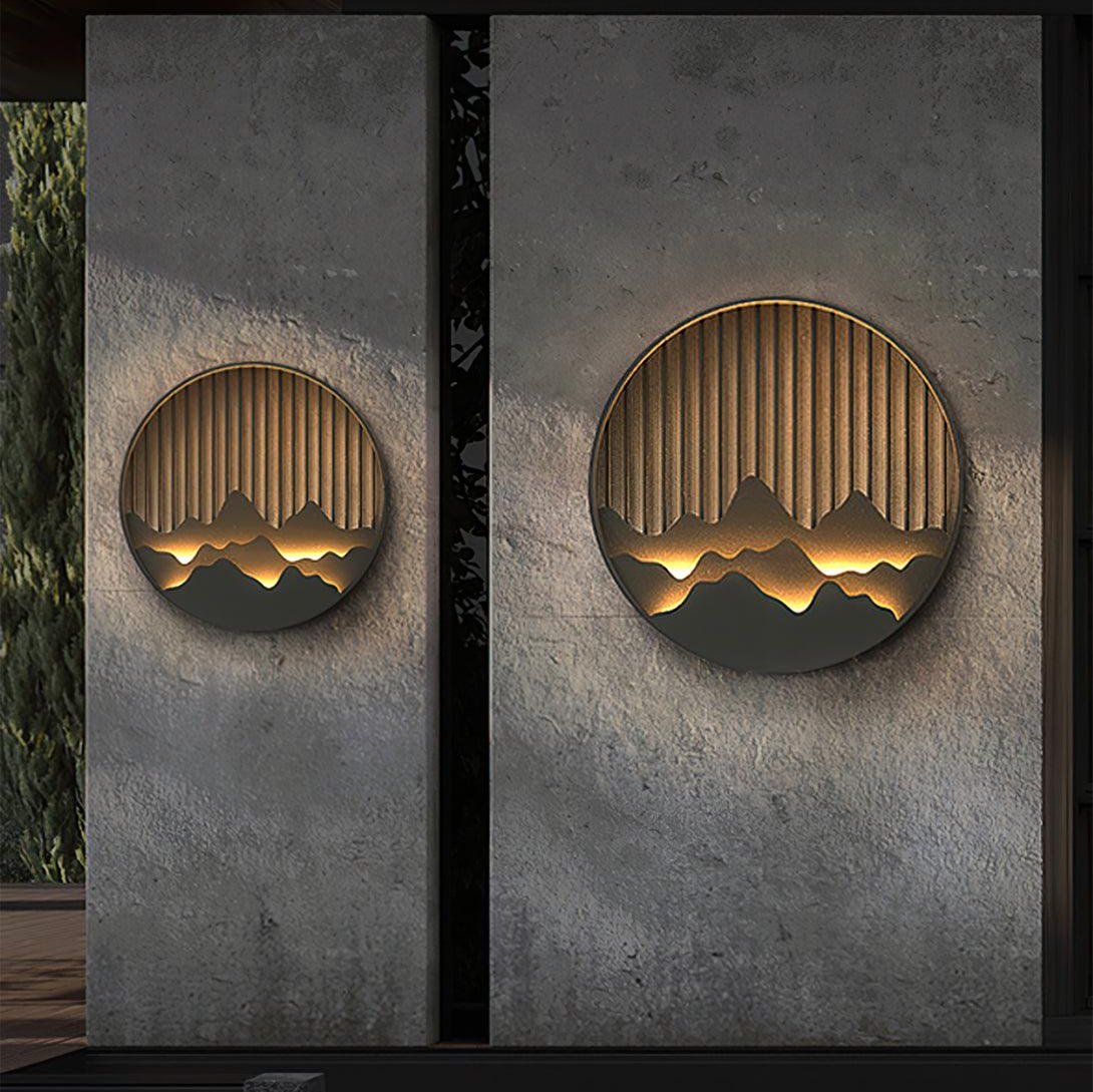 SummitGlow – Elegant Outdoor Wall Lamp