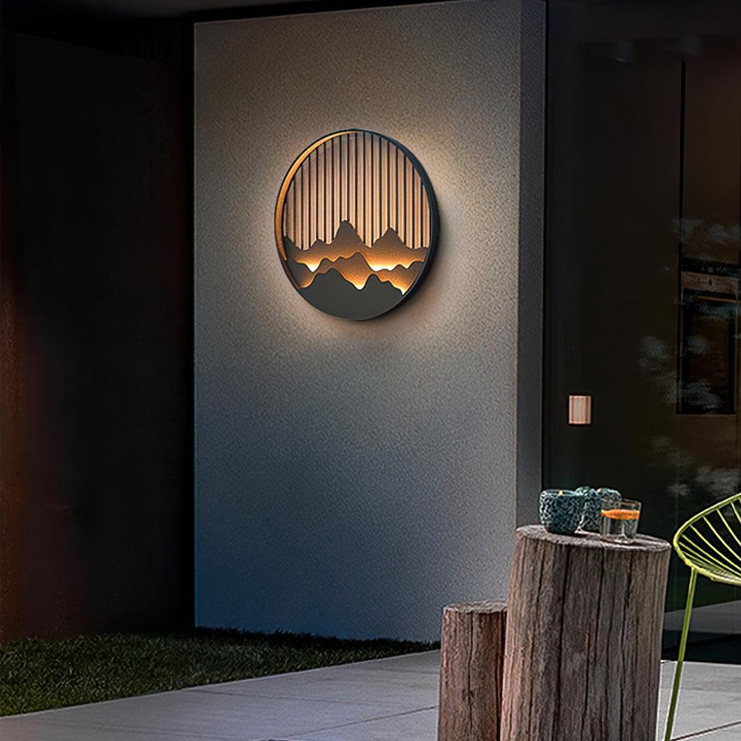 SummitGlow – Elegant Outdoor Wall Lamp