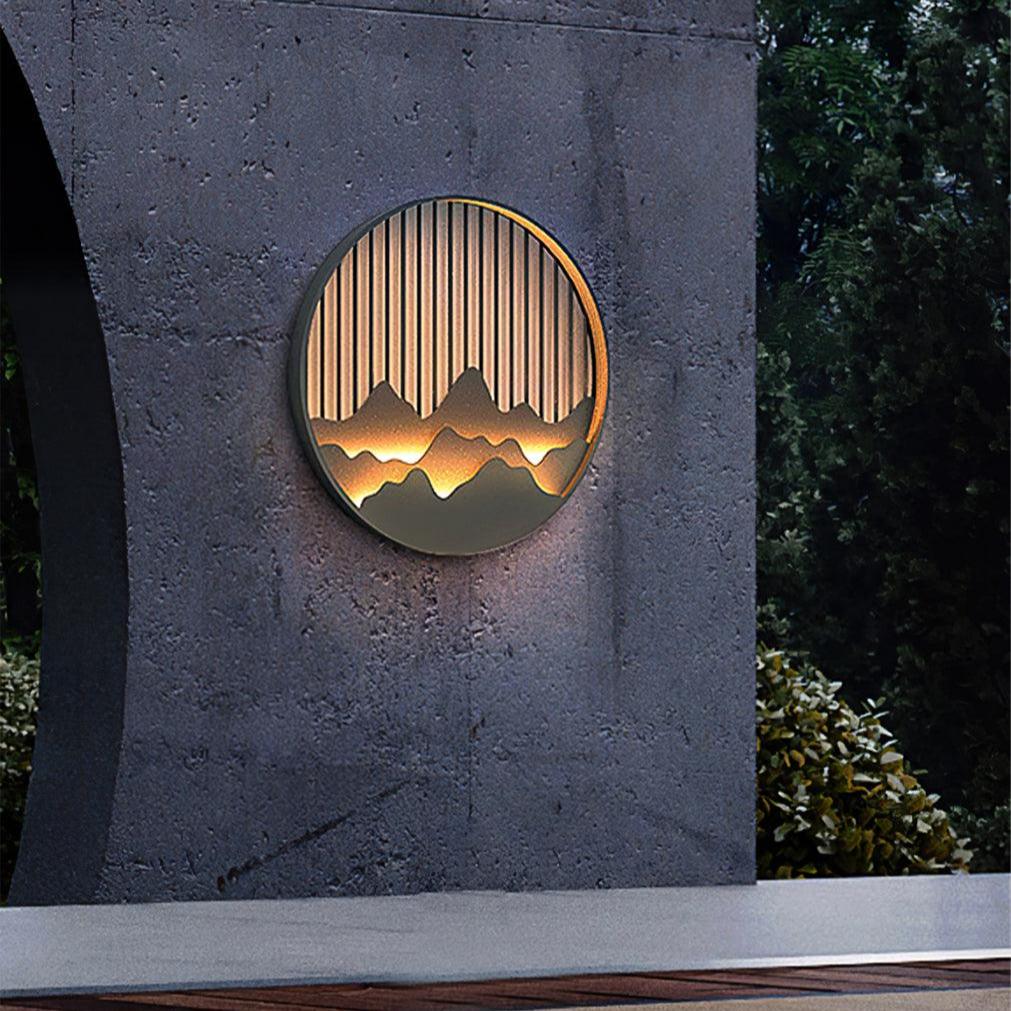 SummitGlow – Elegant Outdoor Wall Lamp