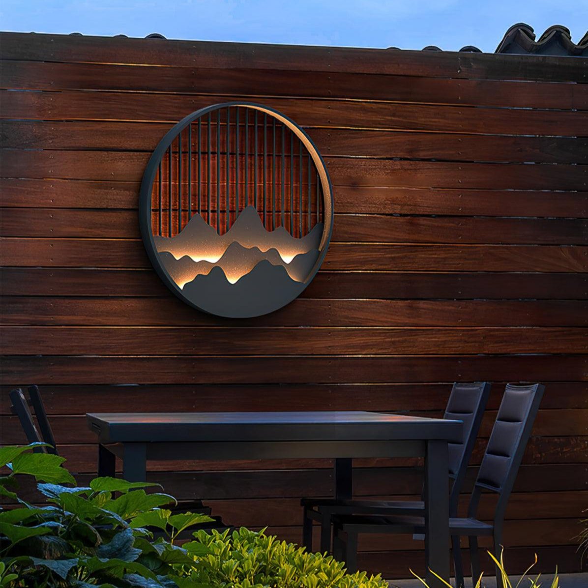 SummitGlow – Elegant Outdoor Wall Lamp