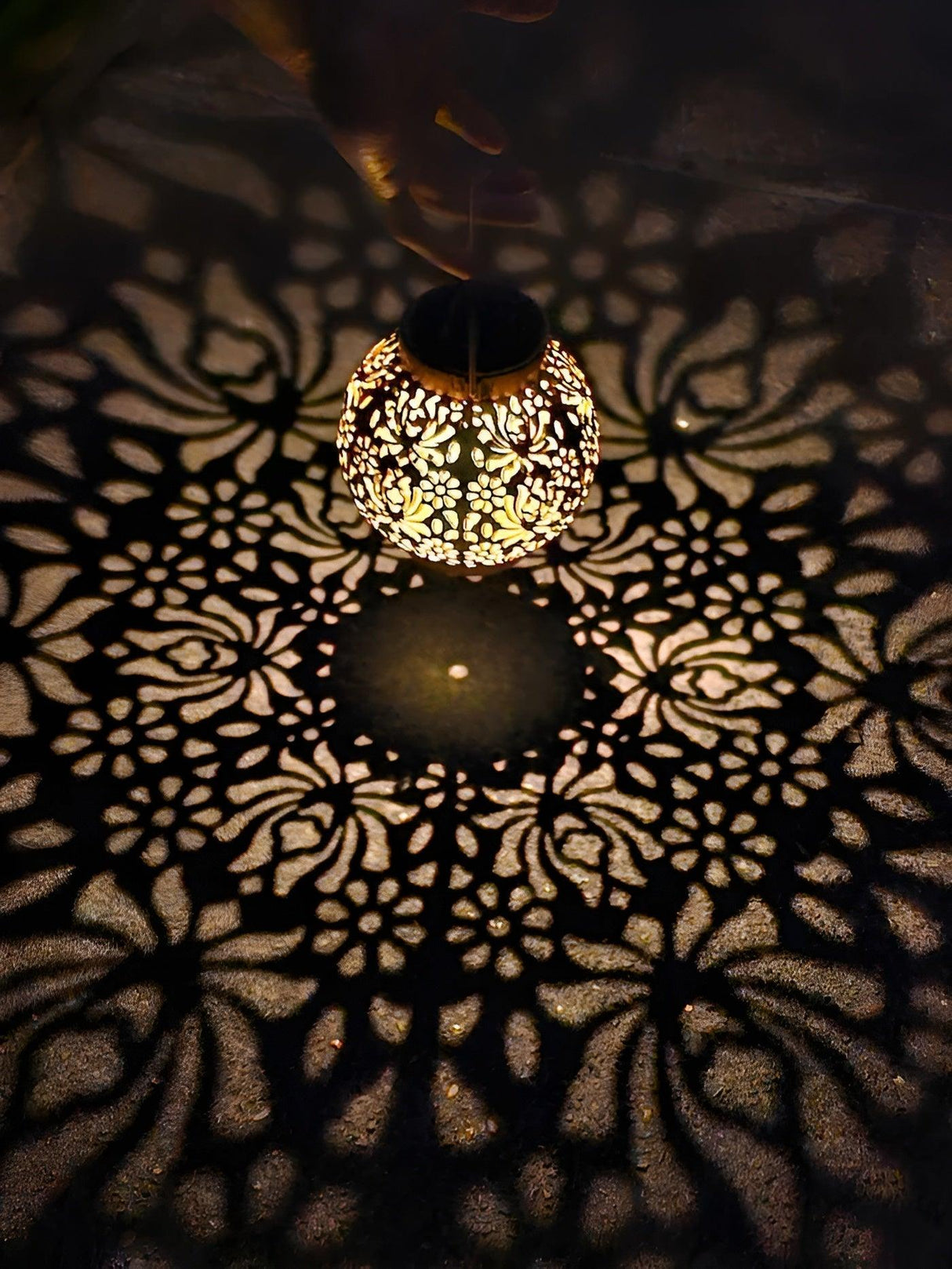 AquaGlow – Waterproof Solar LED Garden Hanging Light