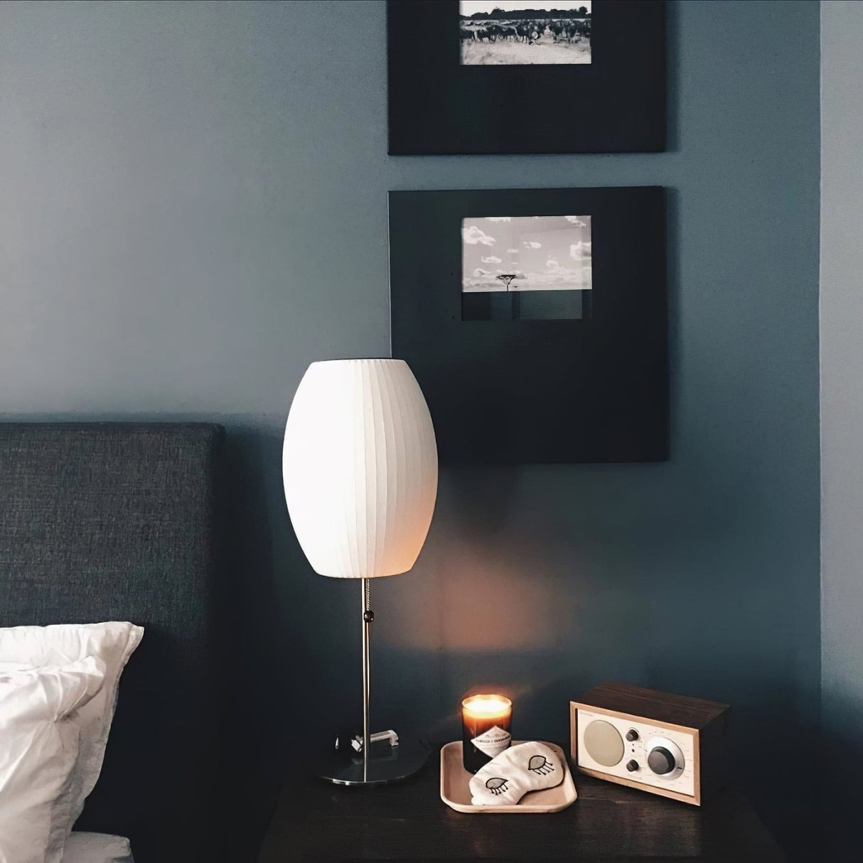 SteelAura – Elegant Table Lamp with Modern Appeal
