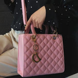 Alessia | Fashion Chain Tote Bag – Luxury Quilted Design | Versatile Shoulder & Crossbody | Trending Handbag for Women